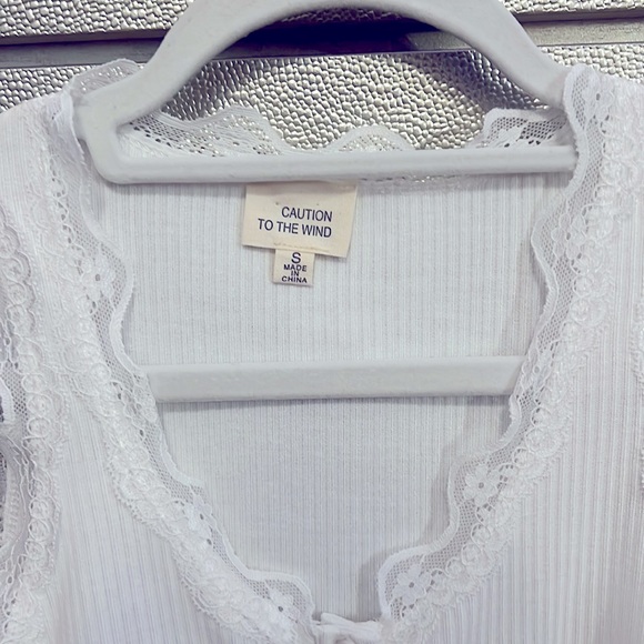 Caution To The Wind Crop Top - Picture 2 of 4